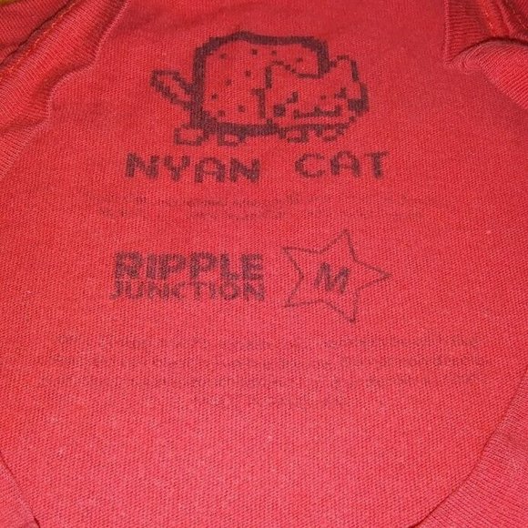 Rare Hot Topic Nyan Cat Ripple Junction Hoodie w/ 4 T-shirts + Blanket Bundle - Picture 14 of 16